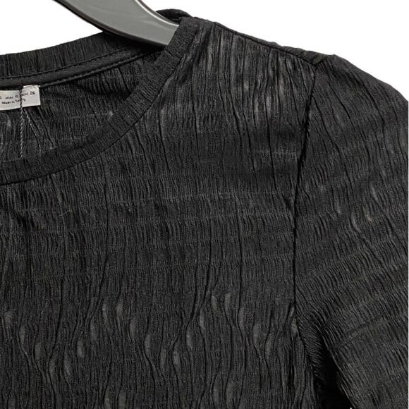NWT Zara Short Sleeve Crinkled Textured Shirt Top Size S Black Geometric Pattern - Picture 7 of 13
